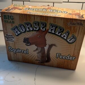 Horse Head Squirrel Feeder - Brown